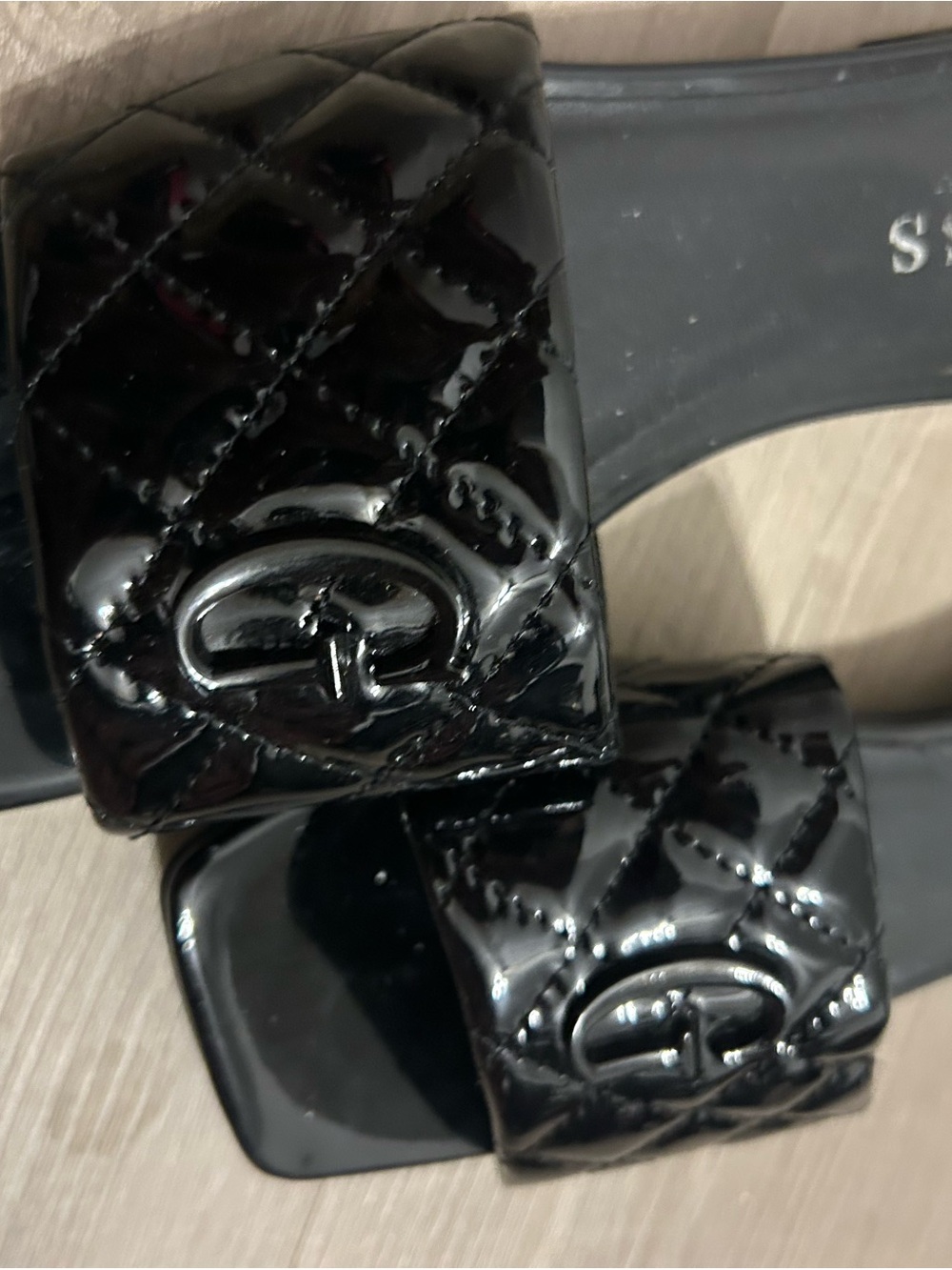 Guess Black Quilted Patent Slide Sandals